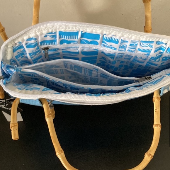 Hurley Bamboo Handles Blue And White Purse - Picture 3 of 7